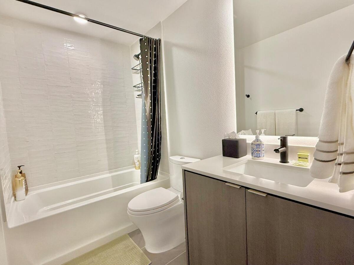 3 Bedroom 2 Bath Westwood Aparthotel