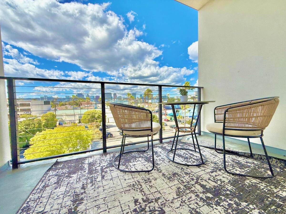 3 Bedroom 2 Bath Westwood Aparthotel Los Angeles