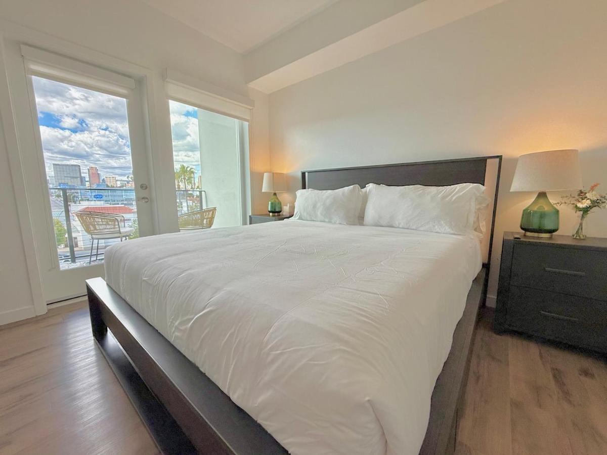 3 Bedroom 2 Bath Westwood Aparthotel